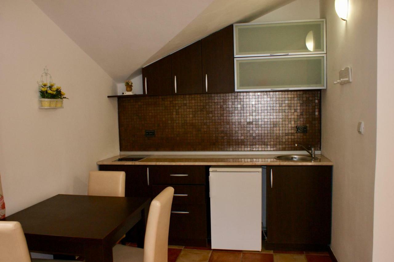 Studio Apartments Morinj ภายนอก รูปภาพ